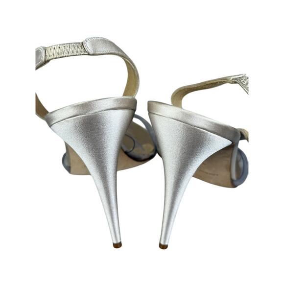 Manolo Blahnik PVC Ruffle Silver Slingback Heels Clear Sandals Size 40 EU 10 - Picture 9 of 11